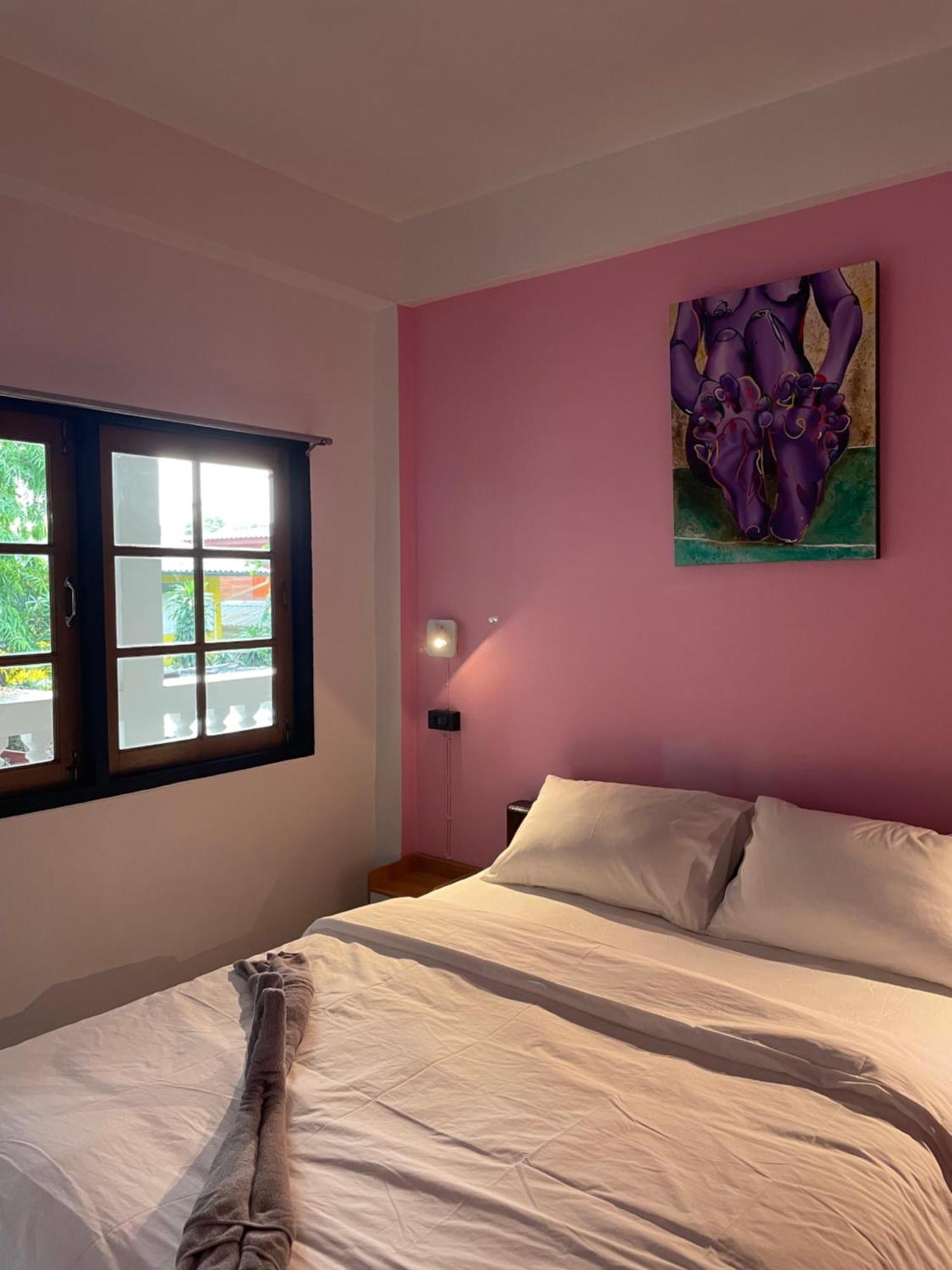 Revolution Chiang Mai - Old Town Hostel Kültér fotó